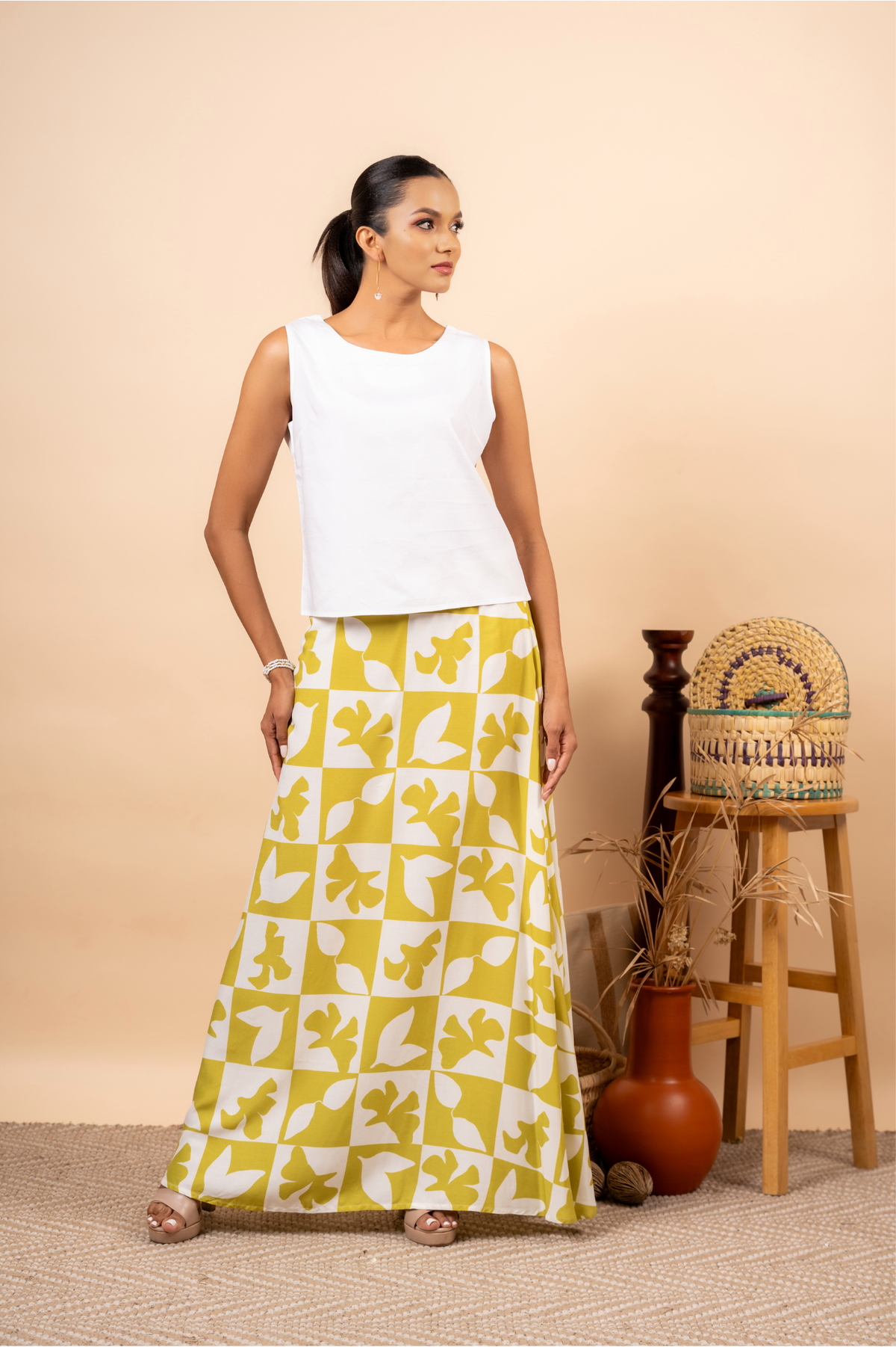 GREEN WHITE LEAVES WHITE LONG SKIRT